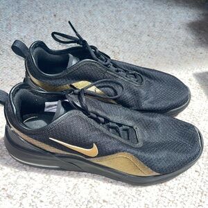 Nike sneakers women’s size 11 black and gold